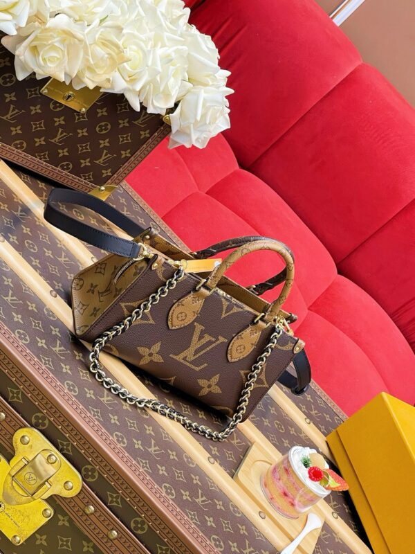 LV OnTheGo East West Chain - Image 5