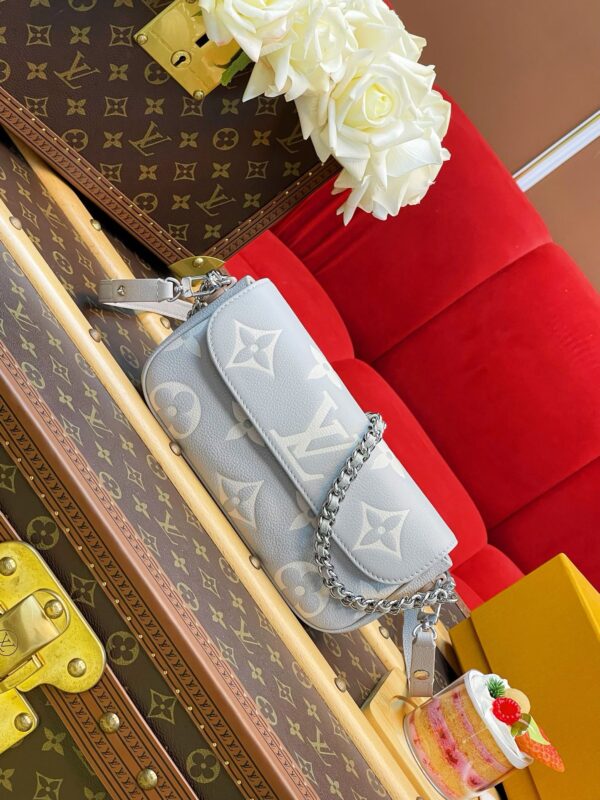 LV Wallet on Chain Ivy - Image 2