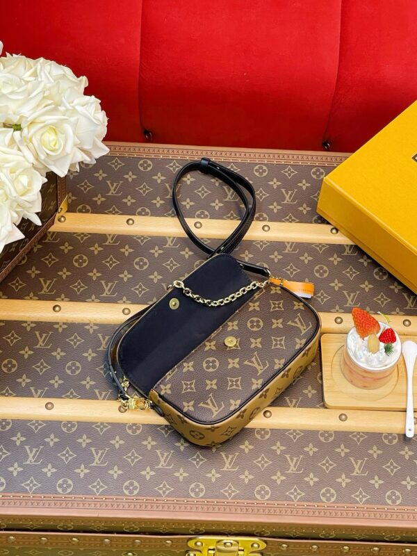 LV Wallet on Chain Ivy - Image 5