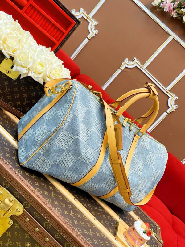 LV Keepall Bandoulière 50 - Image 4