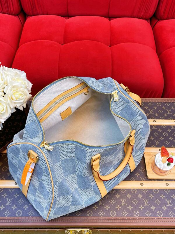 LV Keepall Bandoulière 50 - Image 8