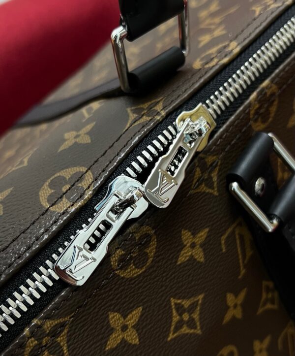 LV Keepall Bandoulière 45 - Image 9