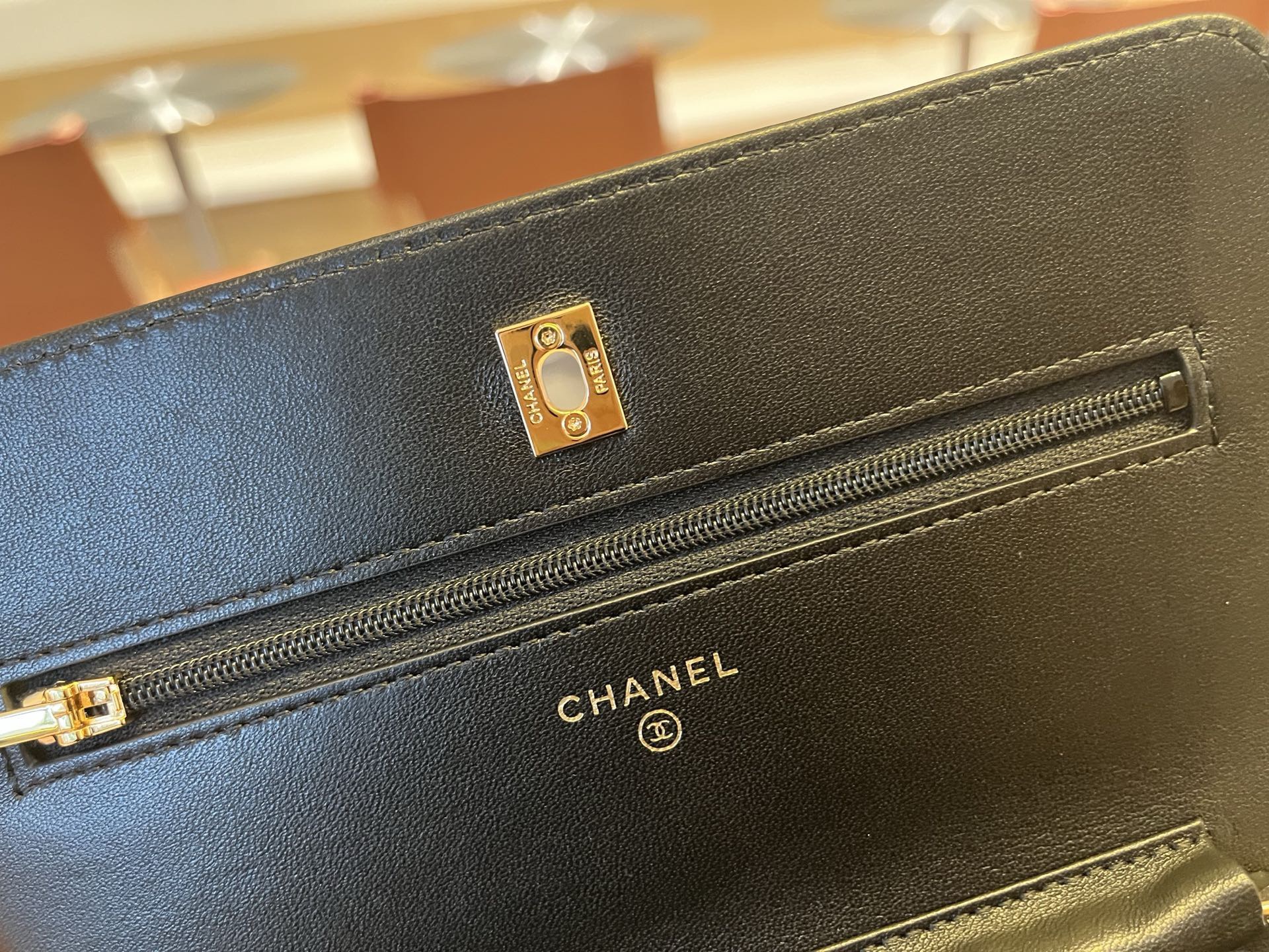 Chanel Classic Wallet on Chain - Image 8