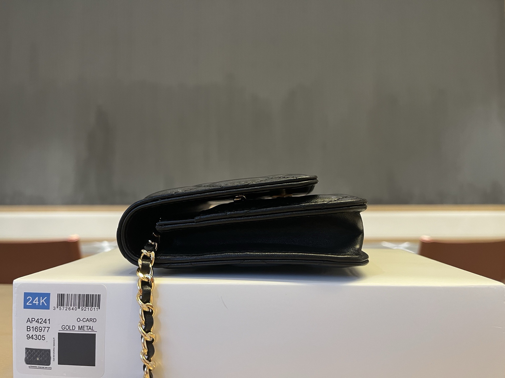 Chanel Classic Wallet on Chain - Image 5